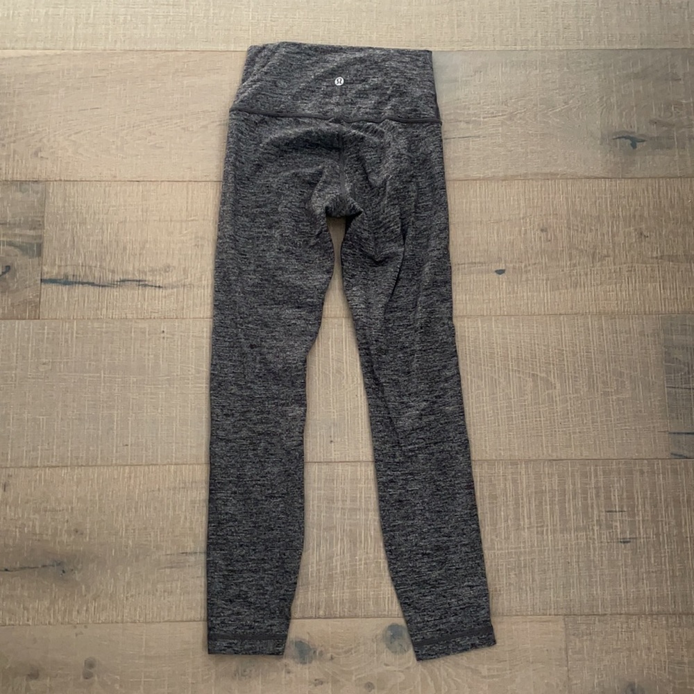 Lululemon - Picture 2 of 2